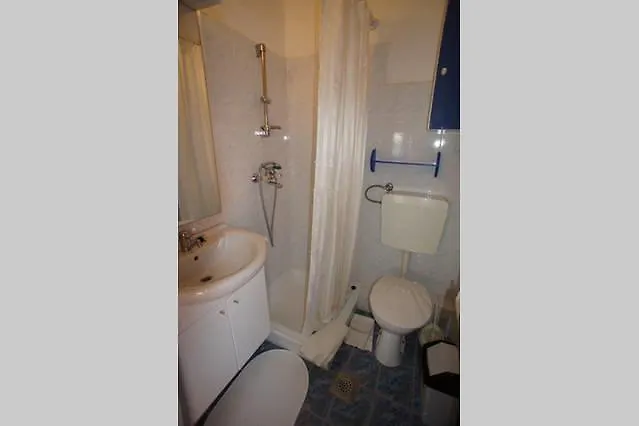 Guest House Marta Medulin 3*,  Croatia